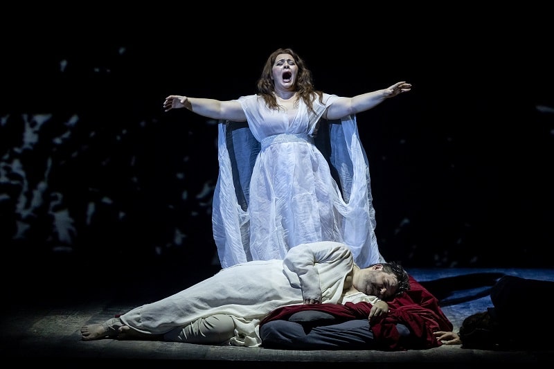 Excelencia, compromiso y pedagogía