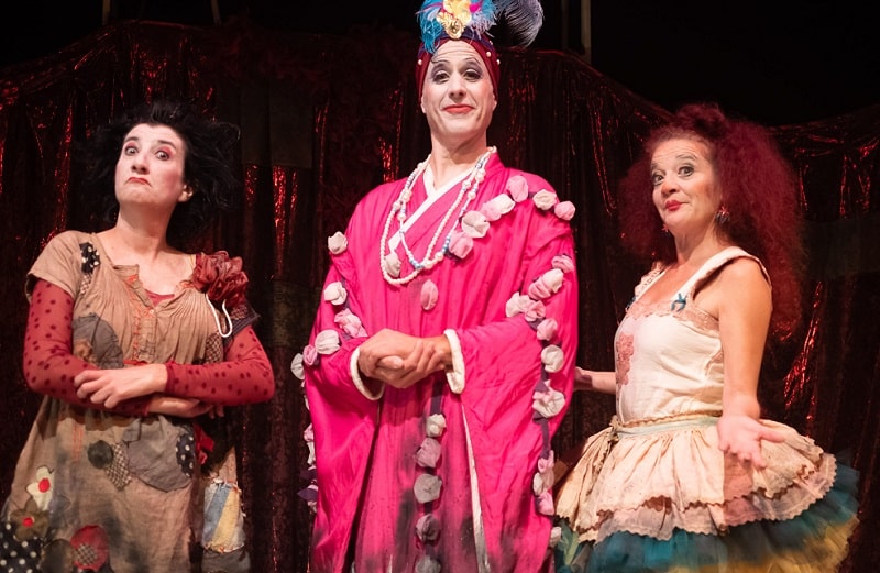 La ‘Poncia’ de Lolita, ‘Robots’ y ‘Coraje de madre’ cierran el primer acto del Festival de Teatro de Málaga&nbsp;2024
